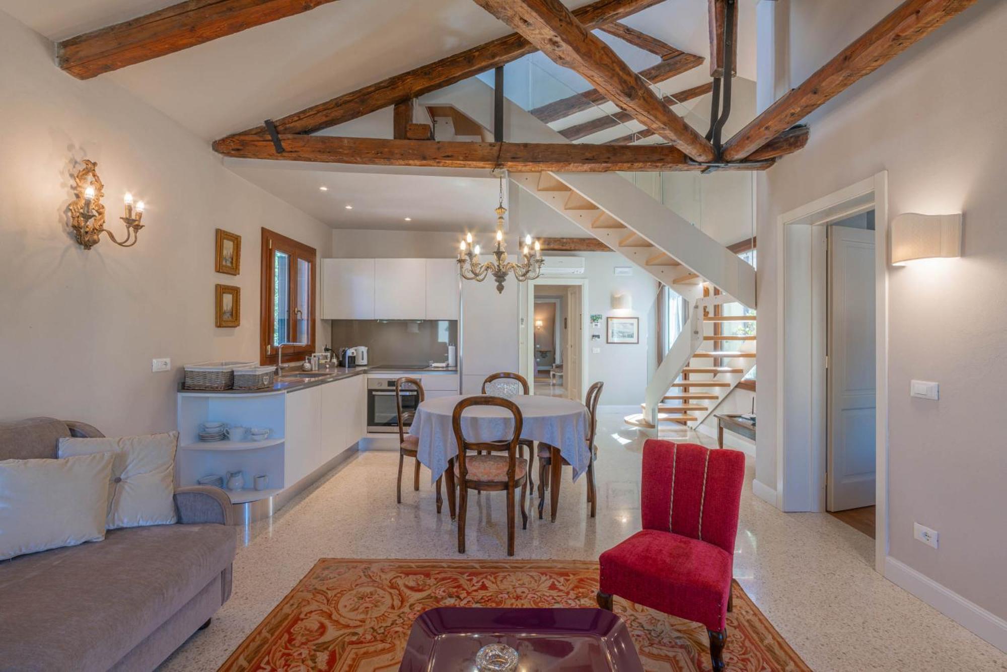 Casa Virginia Direct At The Canal Cannaregio With Own Roof Terrace Venice Exterior photo